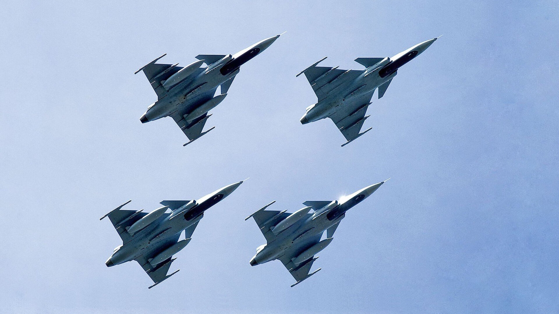 FB SPORTS-车手慈善行动感动人心，赞助车手的内容