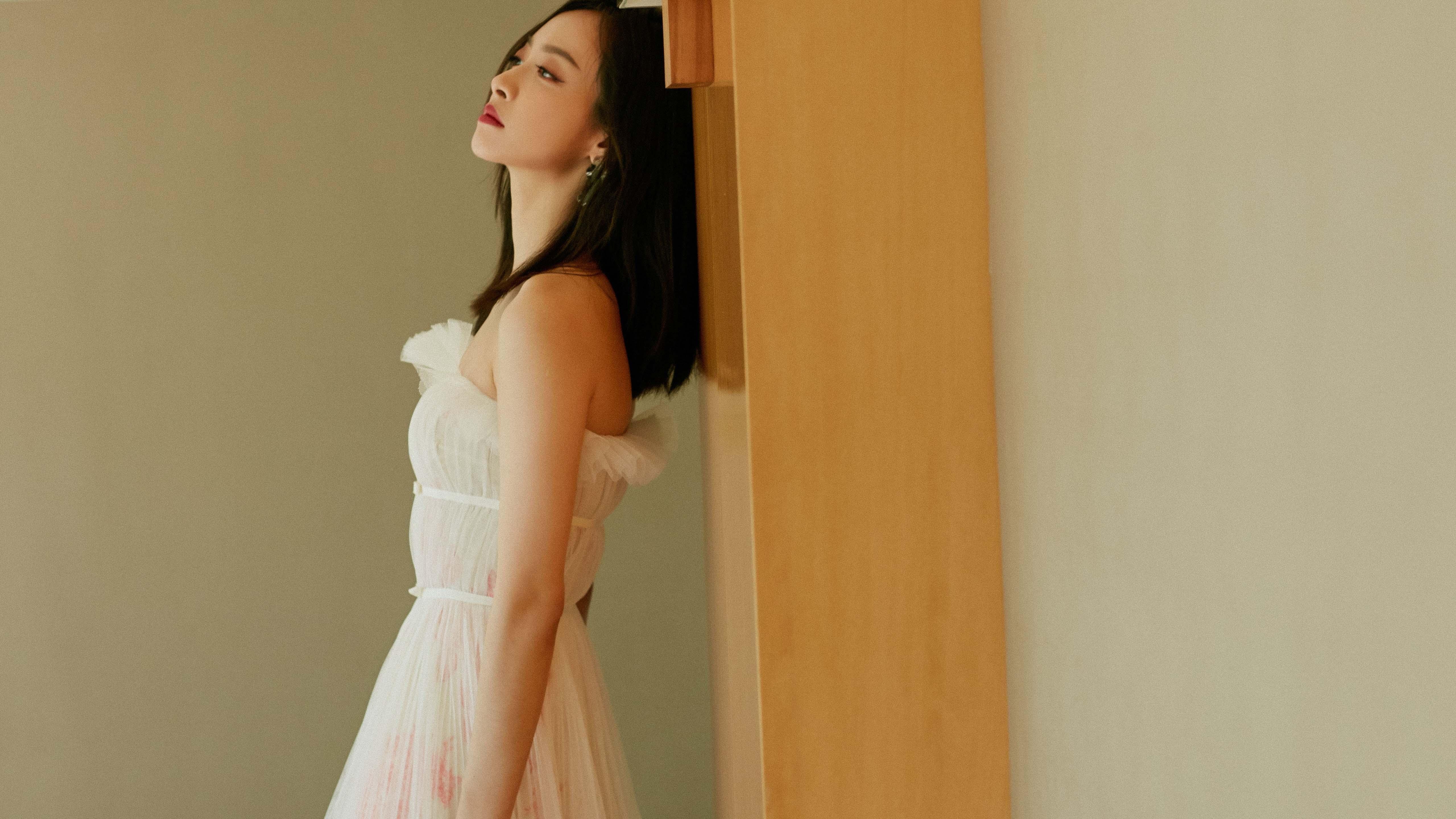 fb体育娱乐-法拉利车队在摩纳哥大奖赛中夺冠，法拉利812摩纳哥蓝