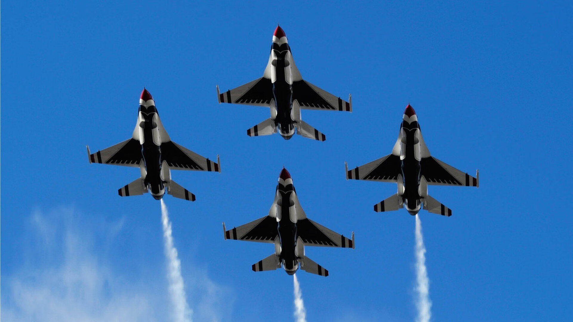 fb体育APP-斯图加特双后腰结构保障中场安全，斯图加特21