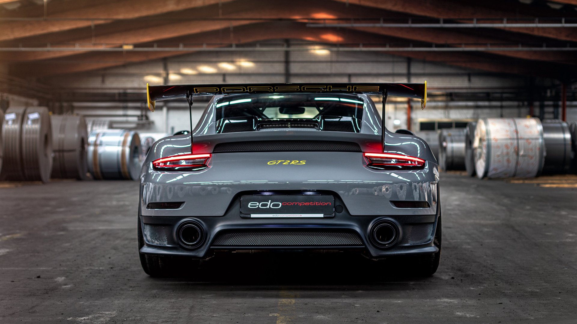 fb体育试玩-里昂持续调整锋线组合保持进攻多样性，里昂前锋